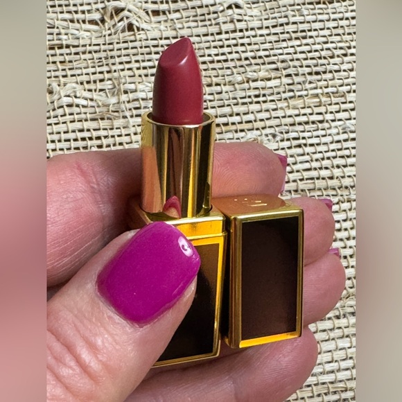 Tom Ford Runway Lip Color Deluxe Trial Size Lipstick - Night Mauve 69 - Picture 10 of 11